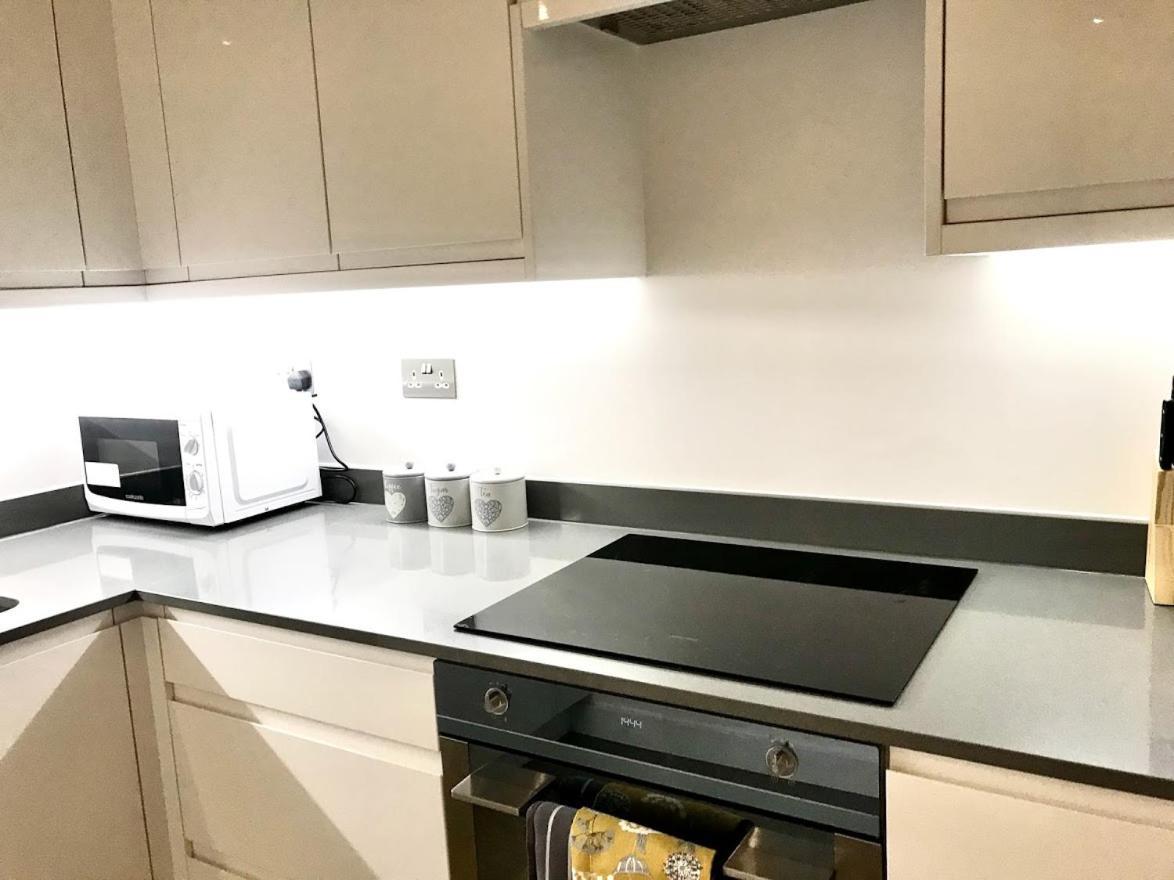 Maplewood Luxurious One-Bed Flat With Free Parking Hotel St Albans Exterior foto