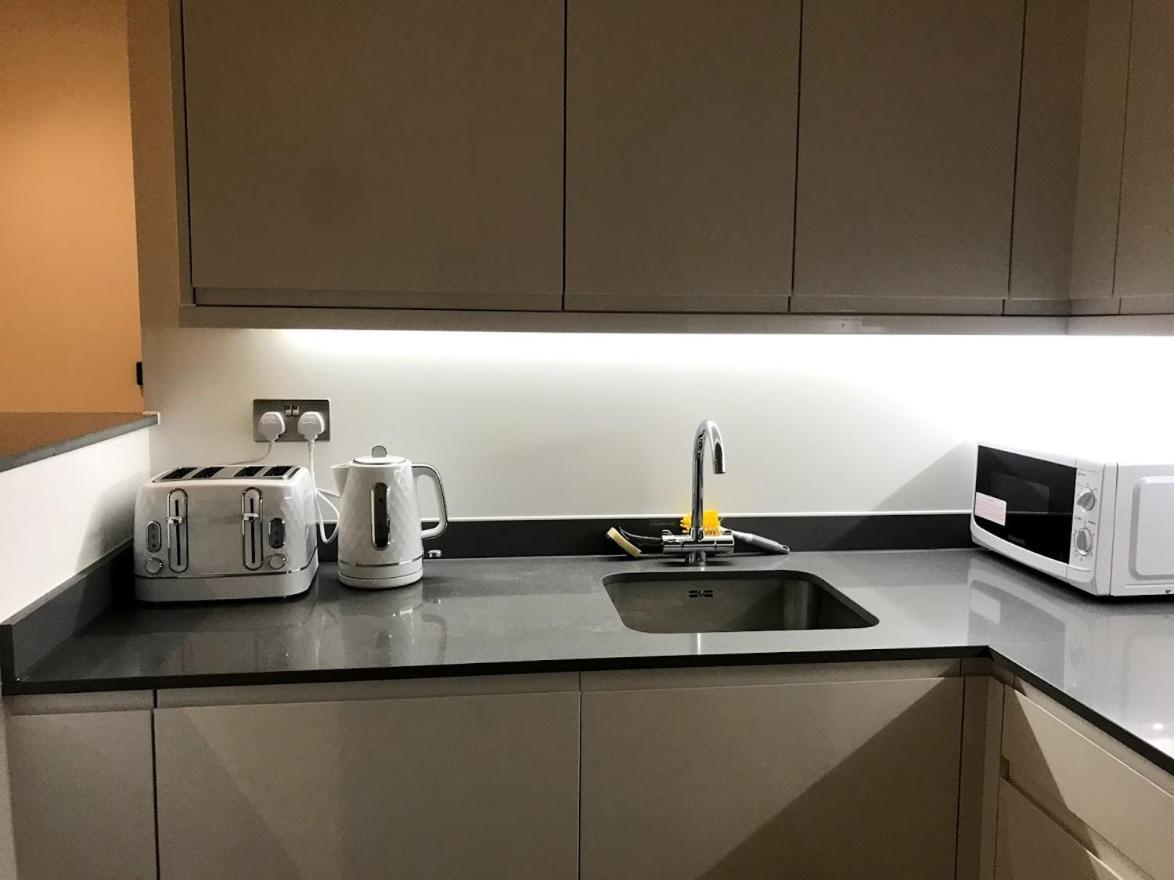 Maplewood Luxurious One-Bed Flat With Free Parking Hotel St Albans Exterior foto
